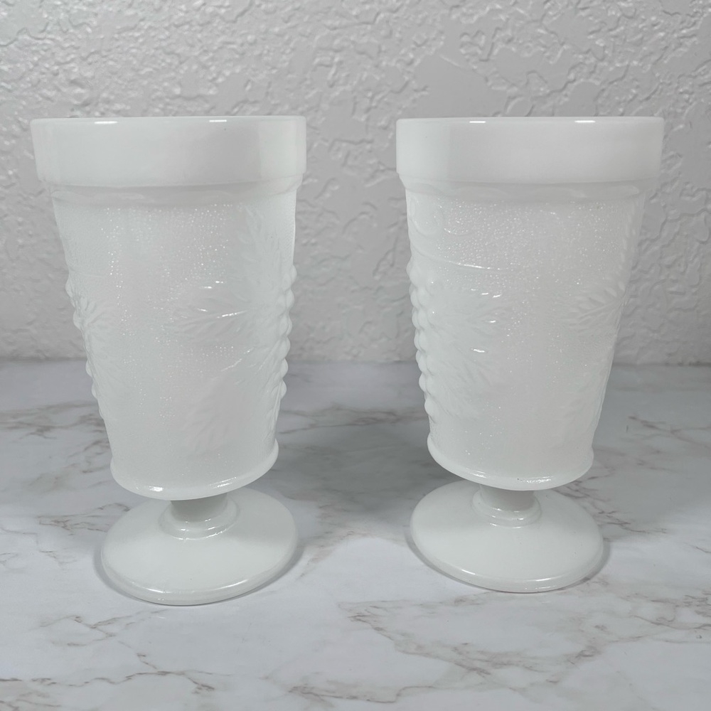 Set Of 2 Vintage Milk Glass Goblets - Picture 2 of 9